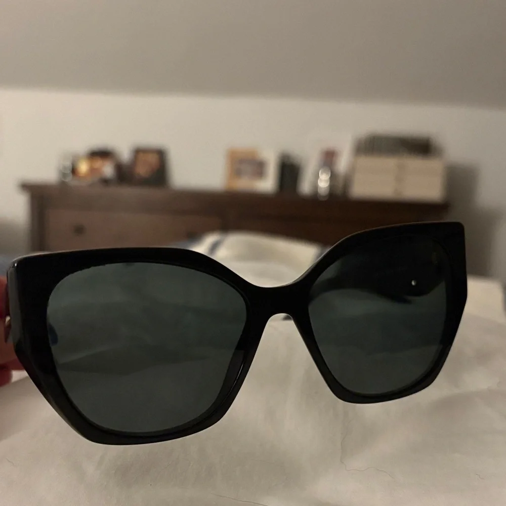 Prada 19Z Black Sunglasses - Picture 4 of 8